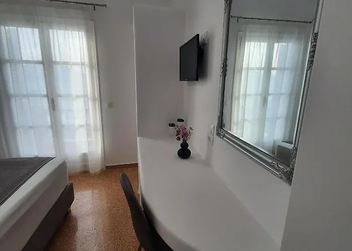 דירה Flora & נאוסה