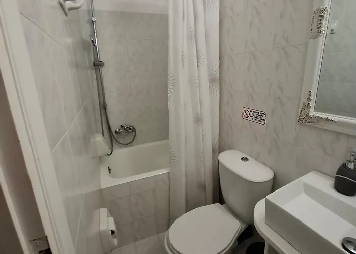 דירה Flora & נאוסה