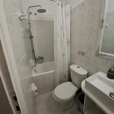 Apartment Flora & Naousa (Paros)